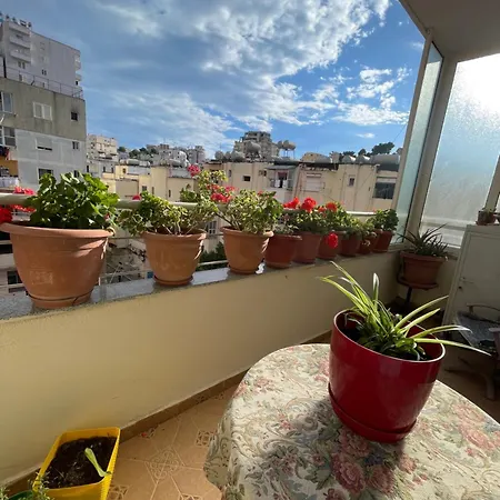 Juri Apartment *